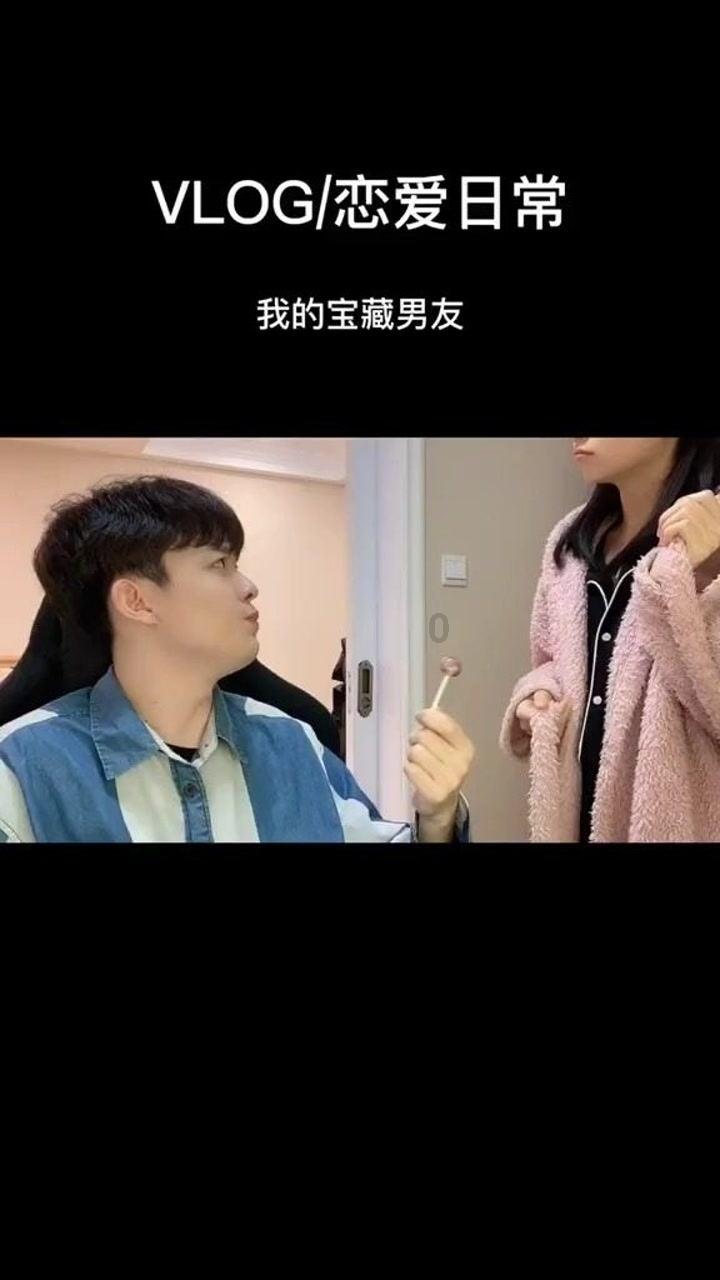 袁克文：不做皇子逃进上海青帮，沿街摆摊卖字画，所挣全部捐灾区