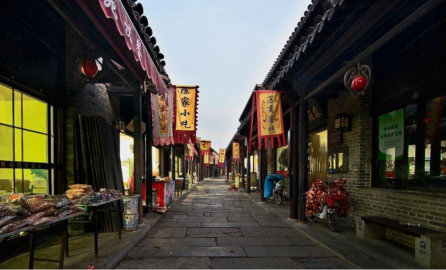 跳动的圆球