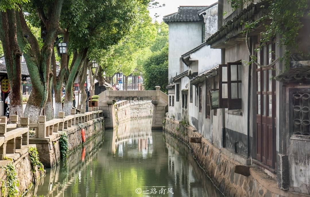 央视《焦点访谈》聚焦威海：微改造 让城市更精致